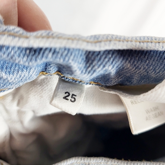 REFORMATION Cynthia high relaxed jeans in aegean wash - Picture 4 of 8